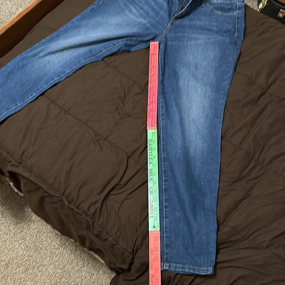 Blue Jeans - Picture 6 of 6